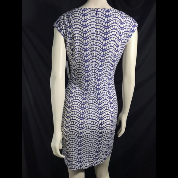 Donna Morgan Darleene Jersey Dress - Picture 3 of 8